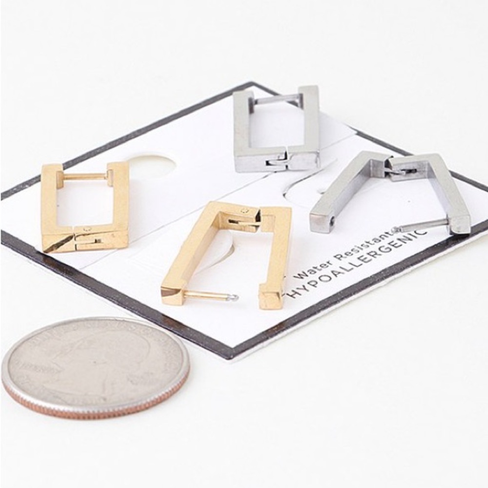 67R. Square Stainless Steel Earrings
